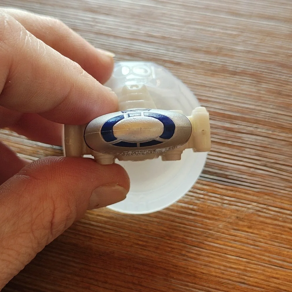 2023 McDonalds Disney 100 Year Anniversary Celebration Happy Meal Toy R2-D2‎